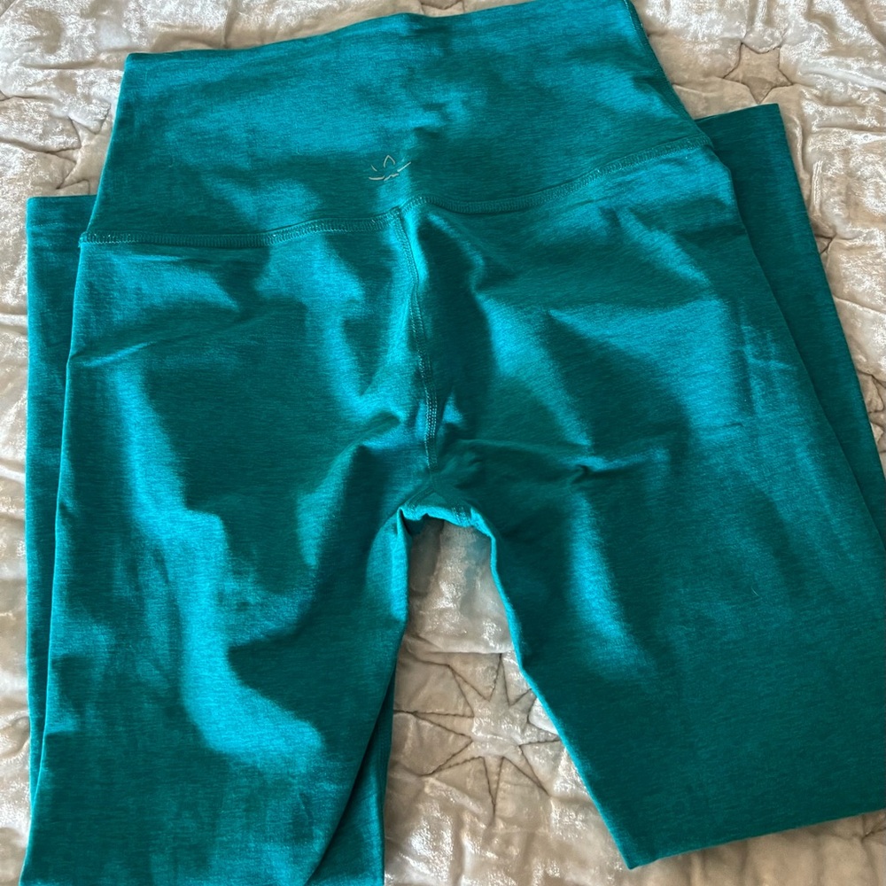 Beyond Yoga Spacedye Caught In The Midi High Waisted Leggings.